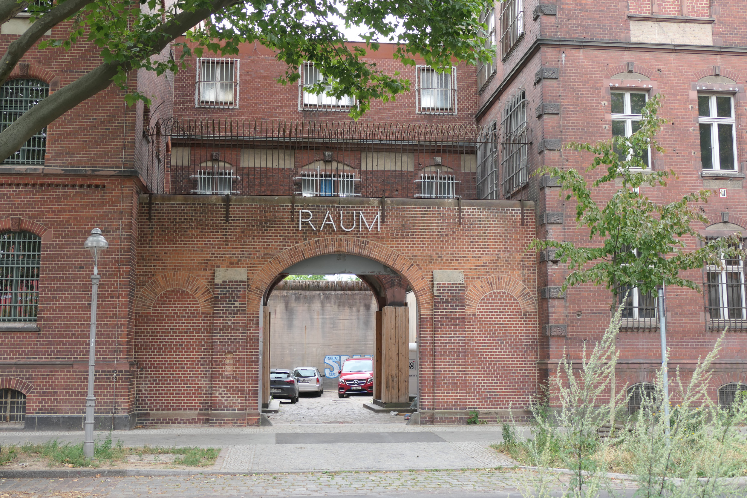 P1049494