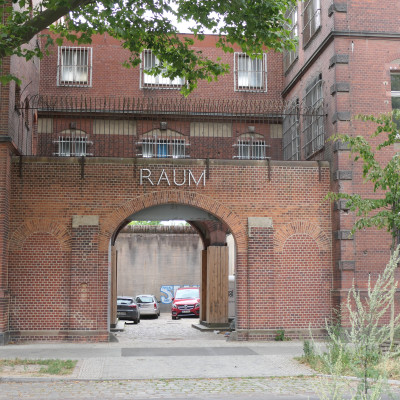P1049494