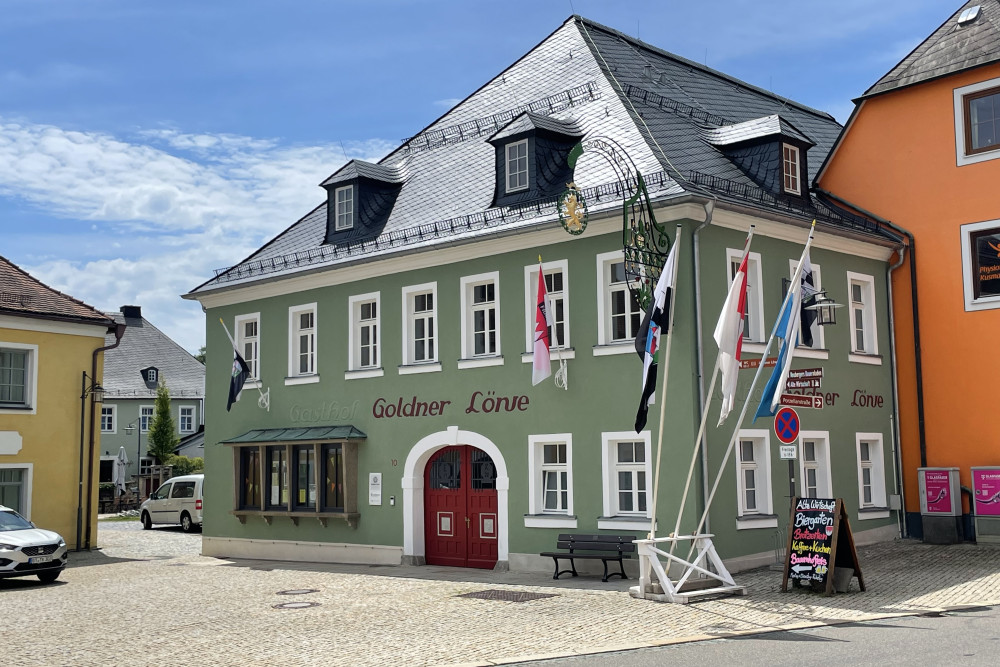 Purrucker Goldener Loewe 4