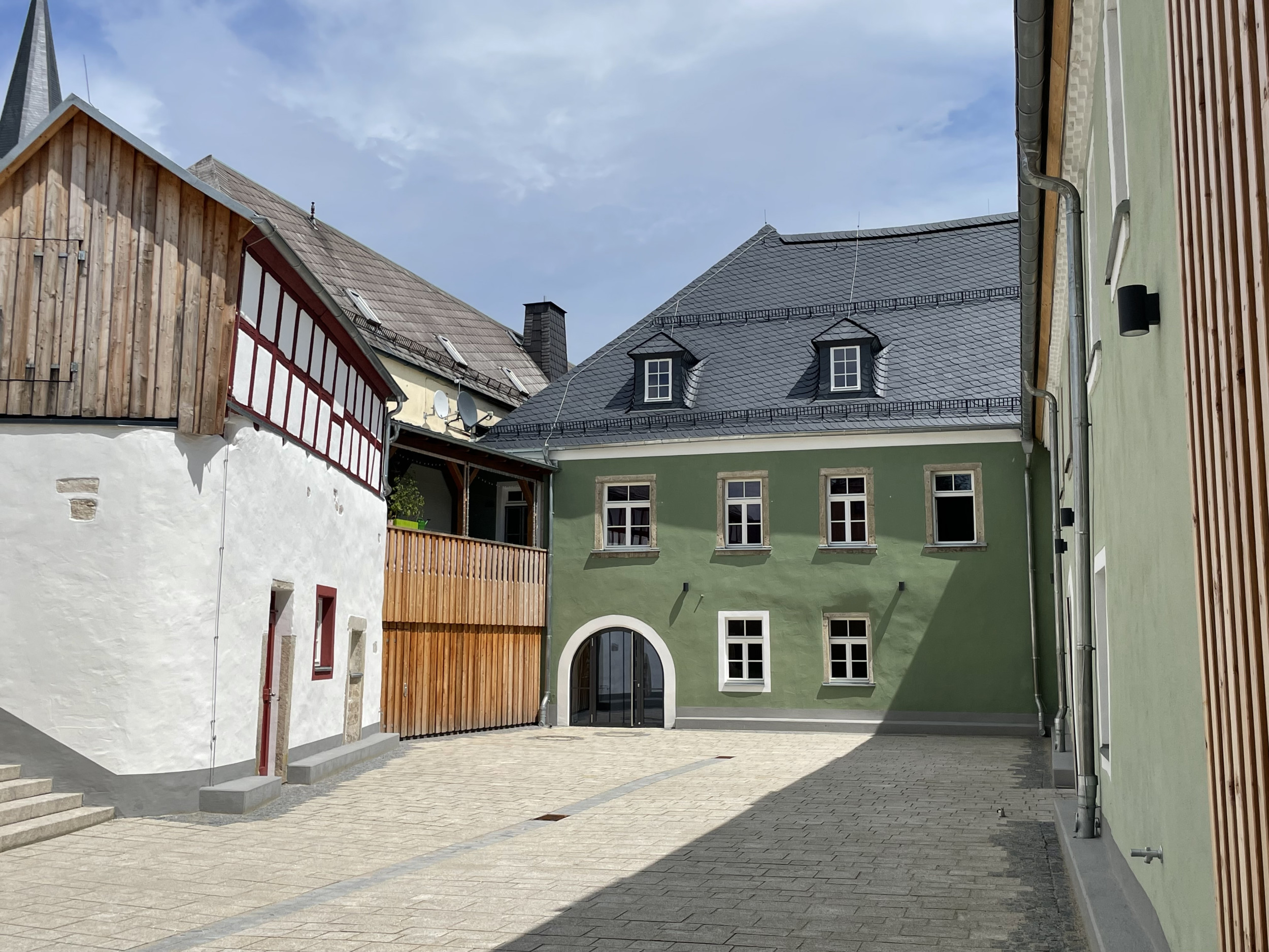 Purrucker Goldener Loewe 3